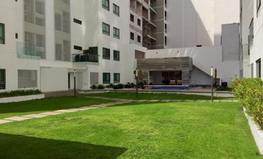 Espectacular departamento, 3 recámaras, alberca, gimnasio, a 2 cuadras del club de golf