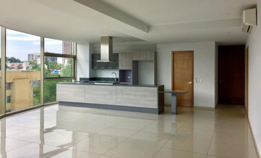 Espectacular departamento, 3 recámaras, alberca, gimnasio, a 2 cuadras del club de golf