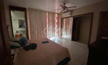 CASA  AMPLIA  SEMIAMUEBLADA  EN RENTA EN COL. JARDINES DE TUXPAN