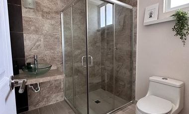 Departamento renta con elevador Corregidora Queretaro como casa de una planta sin muebles