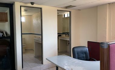 Bodega comercial con oficinas adicionales de 210m | Seguridad 24/7