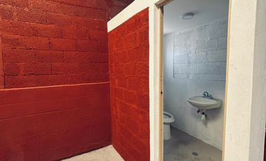 Bodega comercial con oficinas adicionales de 210m | Seguridad 24/7