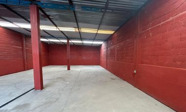 Bodega comercial para almacenaje y distribución con seguridad 24/7