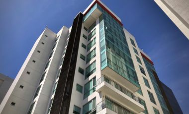 Muy cerca Plaza Sania, 132 M2, 2 recámaras, 2 baños, 2 autos, alberca, gym