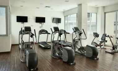 Muy cerca Plaza Sania, 132 M2, 2 recámaras, 2 baños, 2 autos, alberca, gym