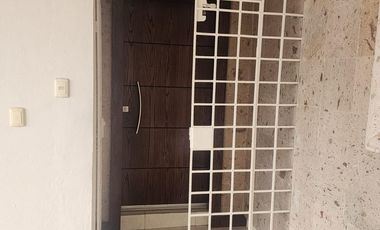 RENTA DE CASA EN EL CAMPANARIO