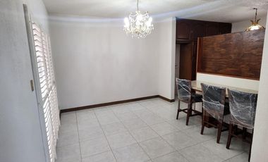 RENTA DE CASA EN EL CAMPANARIO