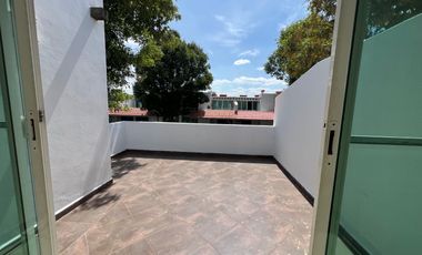 Casa - Fraccionamiento Bosques de los Encinos