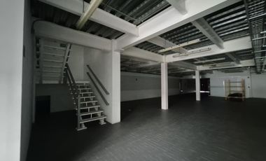Bodega en renta de 2,409 m2 en Naucalpan