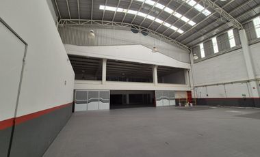 Bodega en renta de 2,409 m2 en Naucalpan