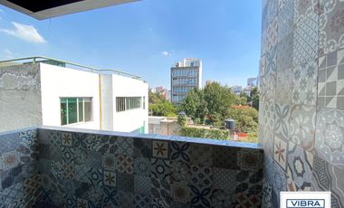 Departamento con terraza a un paso de Reforma.