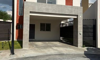 Casa en renta en fracc privado ALMADEN Ramos Arizpe