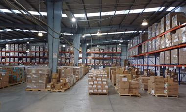 Bodega en renta de 2,500 m2 en Vallejo