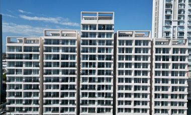 Departamento en RENTA de 2 recamaras, con vista al mar y alberca, Palms Residences