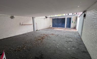 Casa en Renta  Con Uso De Suelo Para Oficinas, Insurgentes San Borja