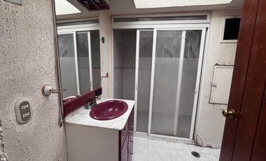 Casa en Renta  Con Uso De Suelo Para Oficinas, Insurgentes San Borja