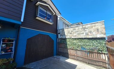 En venta Amplia y versátil propiedad en Villa Los Escritores