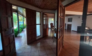 Vendo hermosa Parcela de Agrado 5000 mt, con amplia Casa.