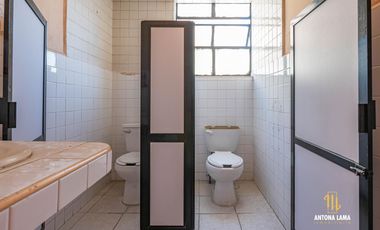 Casa en Venta ideal para escuela u oficinas la Colonia el Carmen en Puebla, Puebla