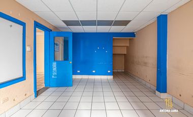 Casa en Venta ideal para escuela u oficinas la Colonia el Carmen en Puebla, Puebla