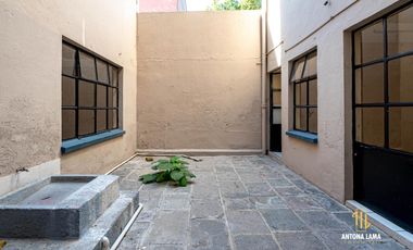 Casa en Venta ideal para escuela u oficinas la Colonia el Carmen en Puebla, Puebla
