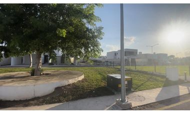 Casa en venta de 4 recamaras al norte de Merida con alberca privada