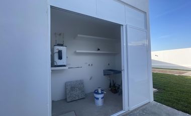 Casa en venta de 4 recamaras al norte de Merida con alberca privada