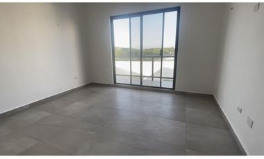Casa en venta de 4 recamaras al norte de Merida con alberca privada