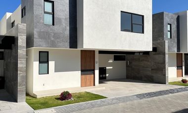 Casa en condominio en  Ziranda Metepec