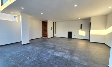 Residencia en Venta en Fracc. Lomas del Dorado