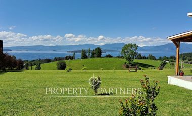 CASA CON VISTA AL LAGO RANCO Y VOLCÁN