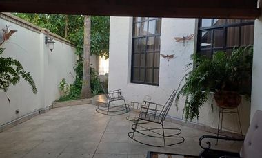 Casa en condominio en venta en Monterrey, Campestre Bugambilias