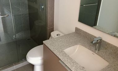 Departamento renta Solares, torre PRIVE, 2 recamáras, 2 autos, alberca, gimnasio