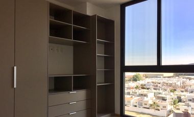 Departamento renta Solares, torre PRIVE, 2 recamáras, 2 autos, alberca, gimnasio
