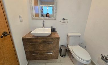 VENTA DE CASA EN REAL ESMERALDA