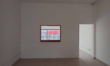 Local en Industrial Alce Blanco