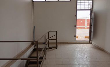 Local en Industrial Alce Blanco