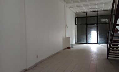 Local en Industrial Alce Blanco