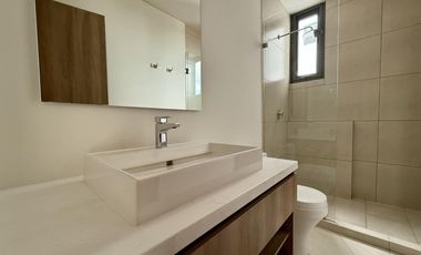 Para estrenar, muy cerca consulado USA, 89 M2, 2 recámaras, 2 baños, 2 autos, gimnasio y business center