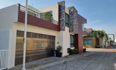 CASA EN VENTA  RESIDENCIAL MARINO  PLANTA BAJA