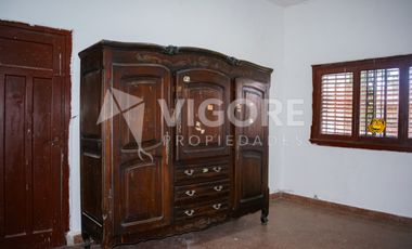 Casa en alquiler c/ cochera en Burzaco