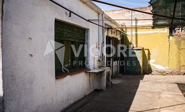 Casa en alquiler c/ cochera en Burzaco