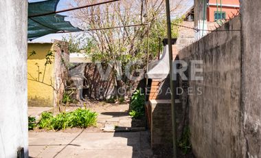 Casa en alquiler c/ cochera en Burzaco