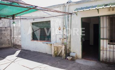 Casa en alquiler c/ cochera en Burzaco