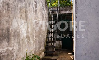 Casa en alquiler c/ cochera en Burzaco