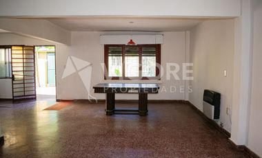 Casa en alquiler c/ cochera en Burzaco