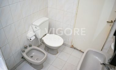 Casa en alquiler c/ cochera en Burzaco