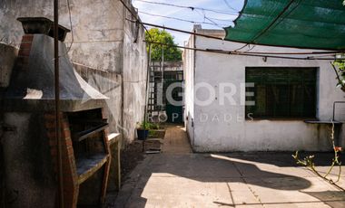 Casa en alquiler c/ cochera en Burzaco