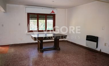 Casa en alquiler c/ cochera en Burzaco