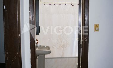 Casa en alquiler c/ cochera en Burzaco